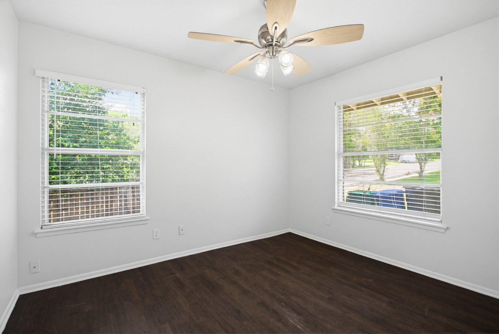 2125 E Lawndale Dr, San Antonio, TX 78209 property image