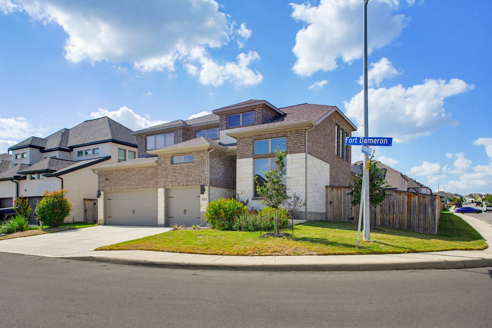 12307 Fort Dameron San Antonio, TX 78245 property image