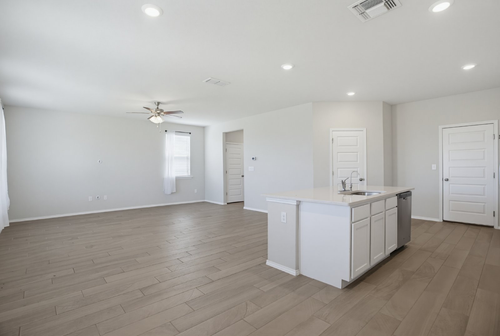 10803 Airman Dr, Converse, TX 78109 property image