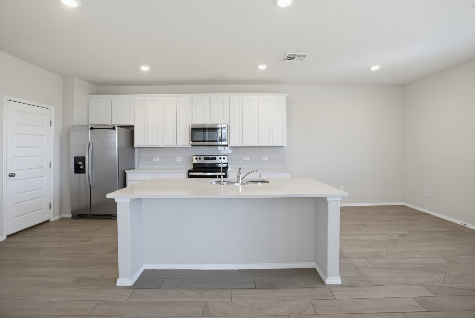10803 Airman Dr, Converse, TX 78109 property image