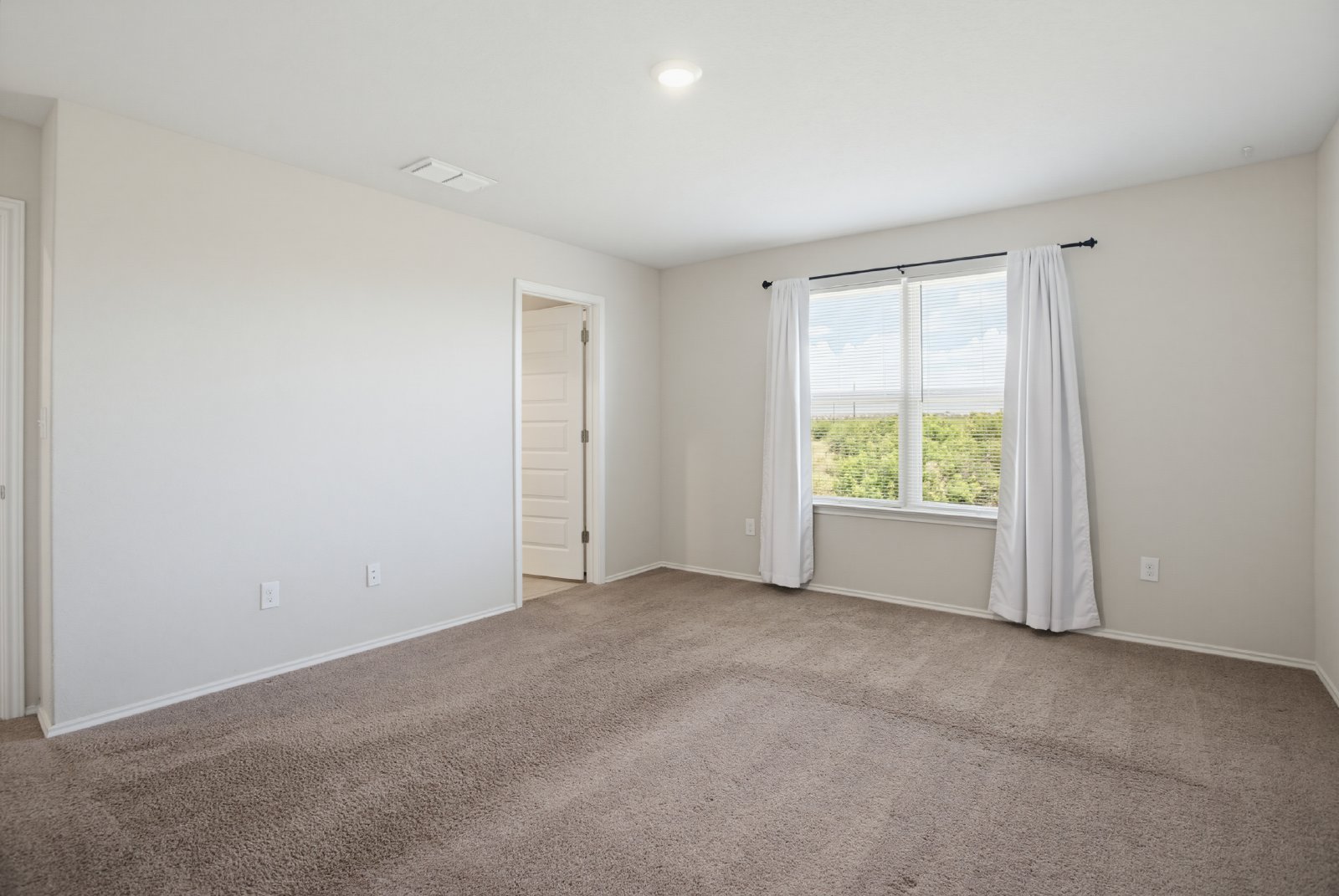 10803 Airman Dr, Converse, TX 78109 property image