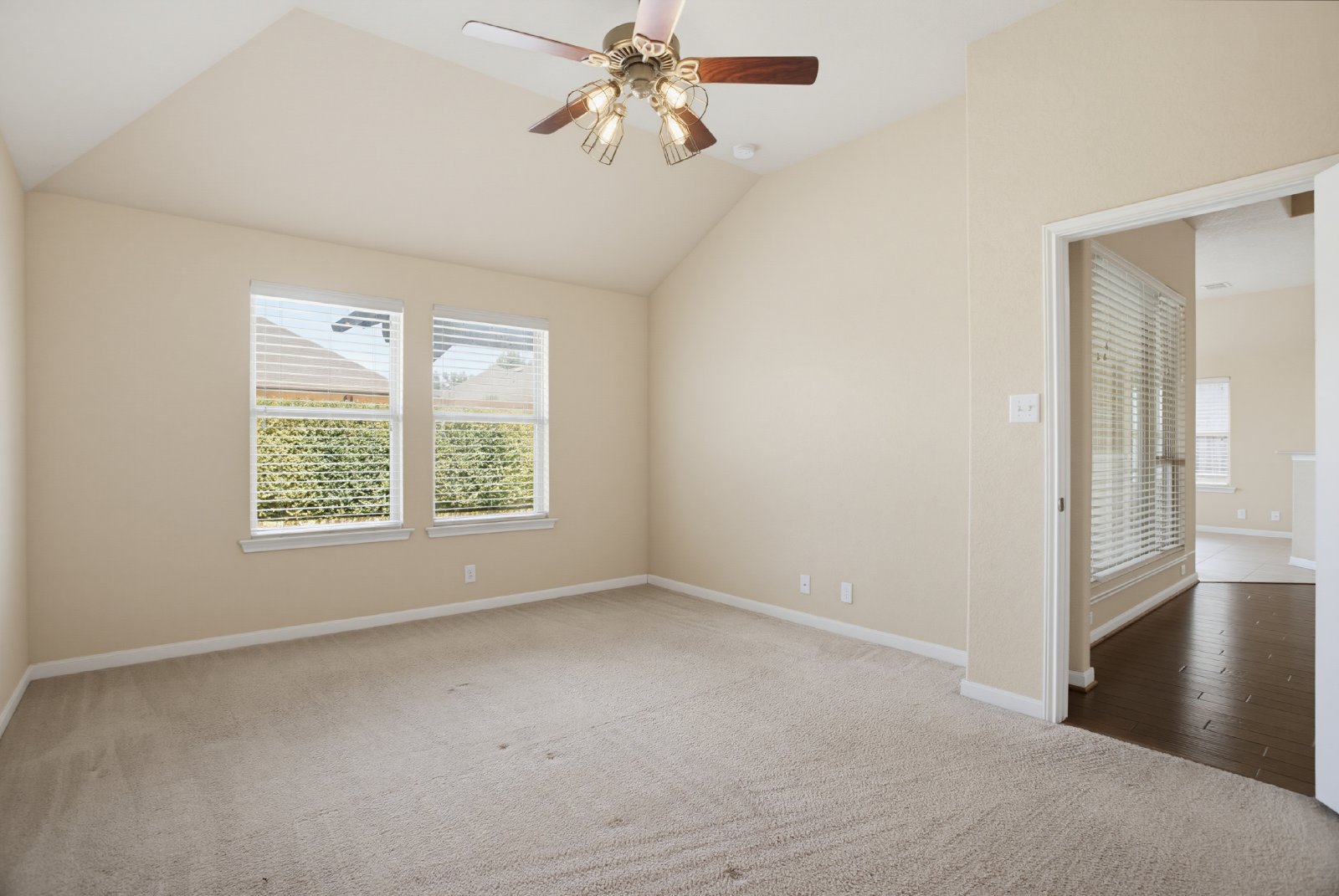 30612 Holstein Rd Bulverde, TX 78163 property image