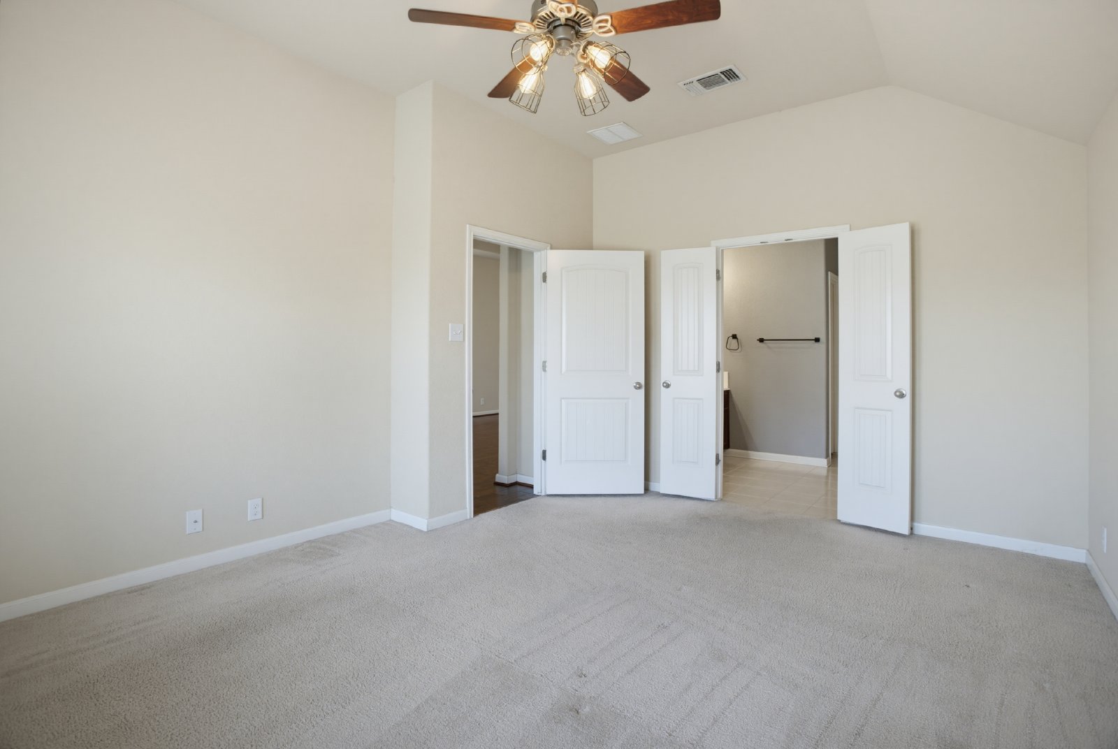 30612 Holstein Rd Bulverde, TX 78163 property image
