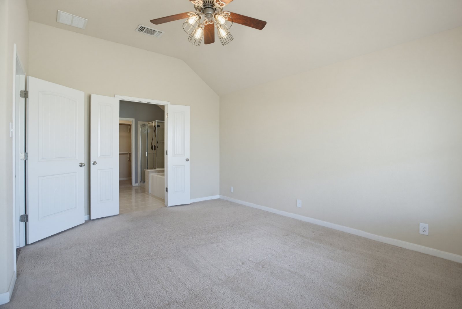 30612 Holstein Rd Bulverde, TX 78163 property image