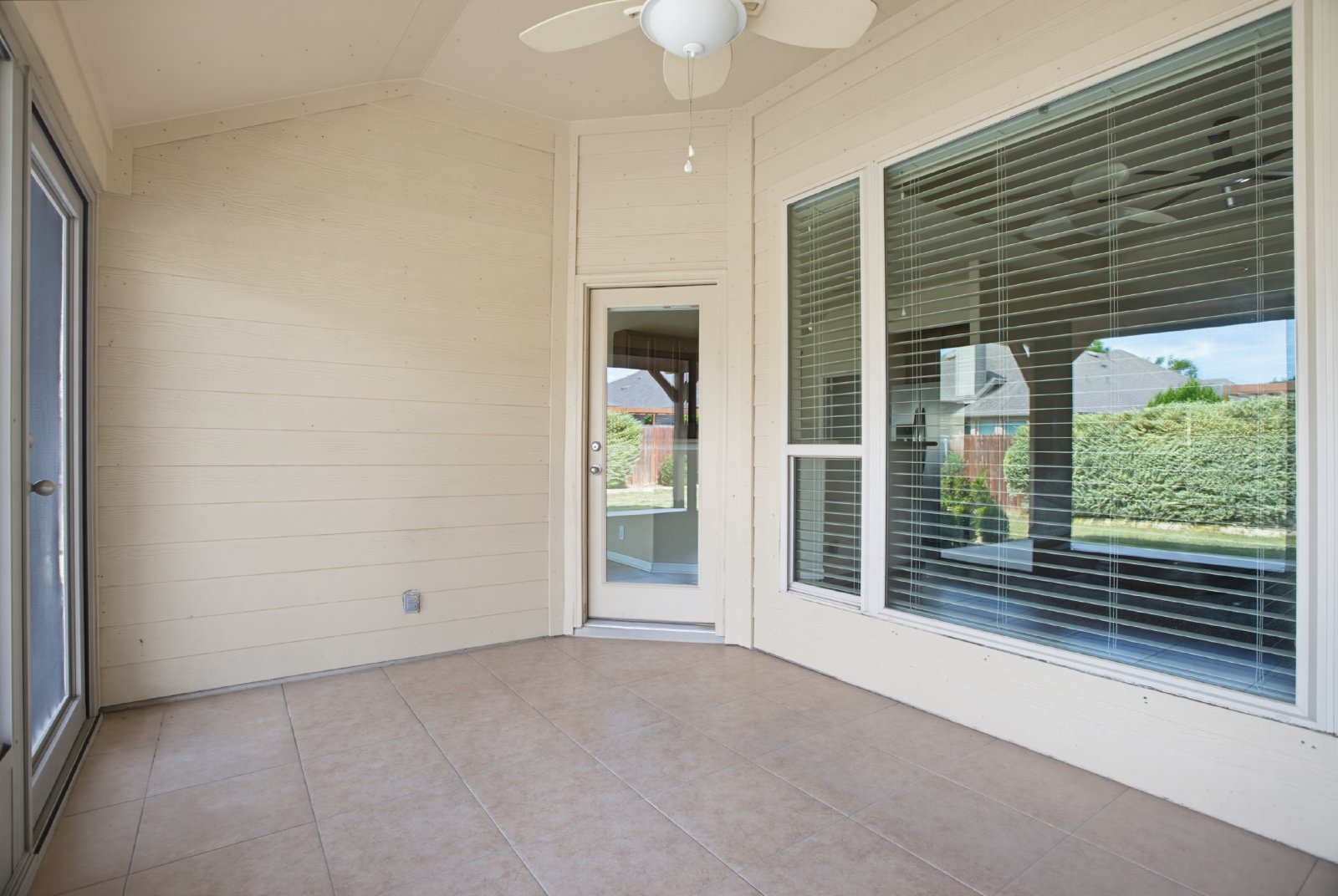 30612 Holstein Rd Bulverde, TX 78163 property image