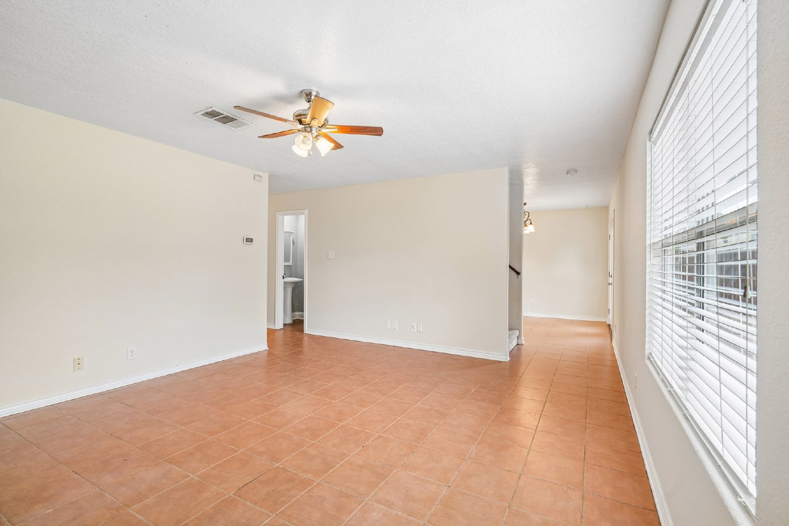 3815 Wetmore Knl San Antonio, TX 78247 property image