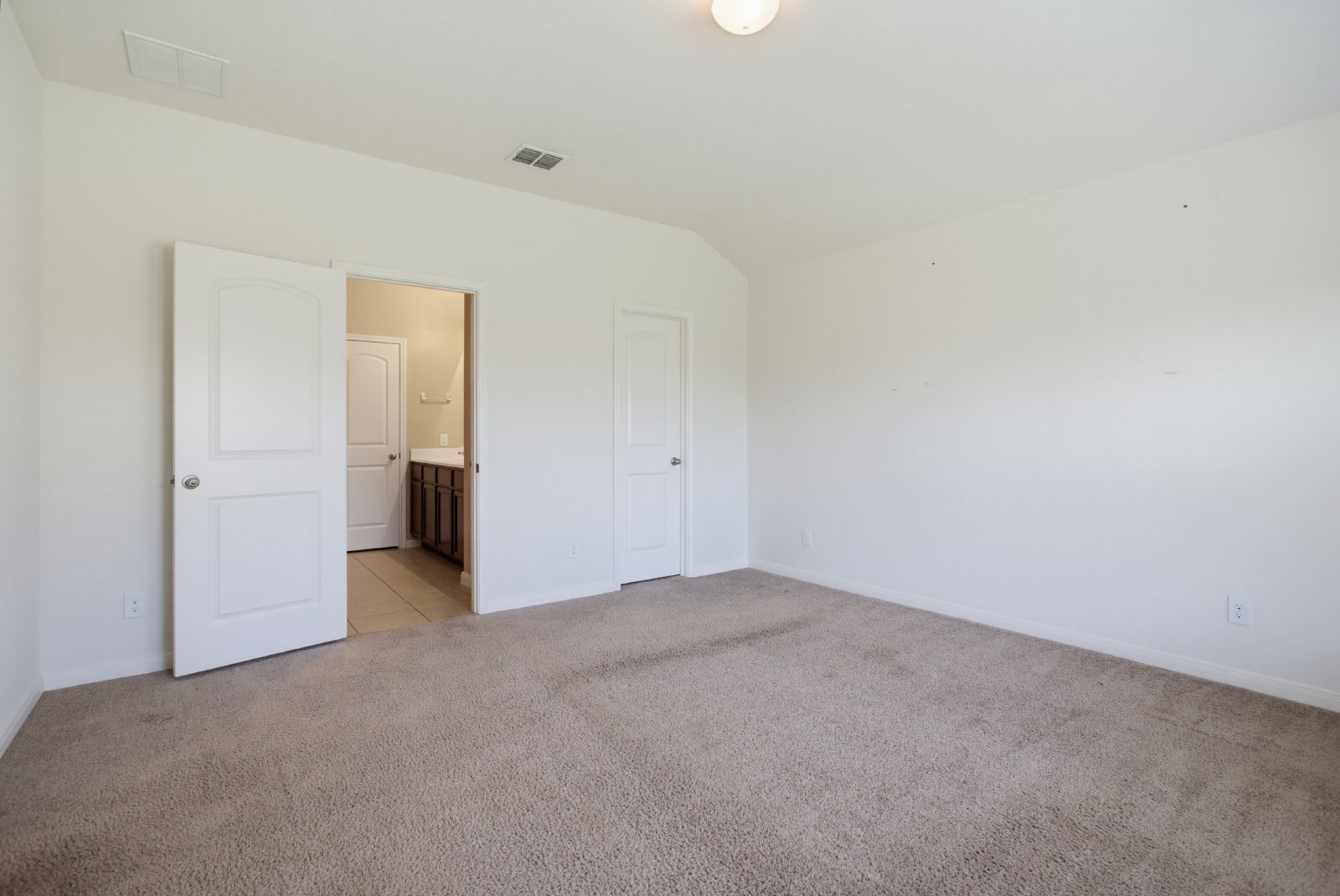 7830 Creekshore Cv San Antonio, TX 78254 property image