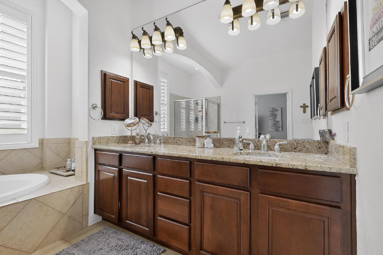 21702 Eden Rose Hl, San Antonio, TX 78256 property image