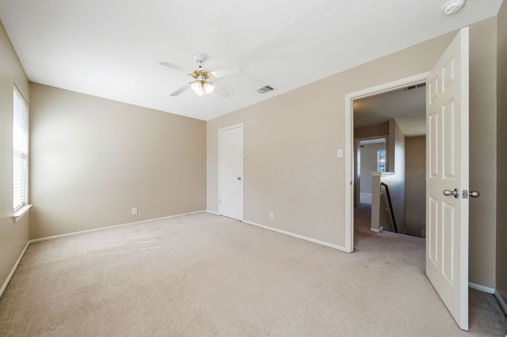 22223 Goldcrest Run, San Antonio TX 78260 property image