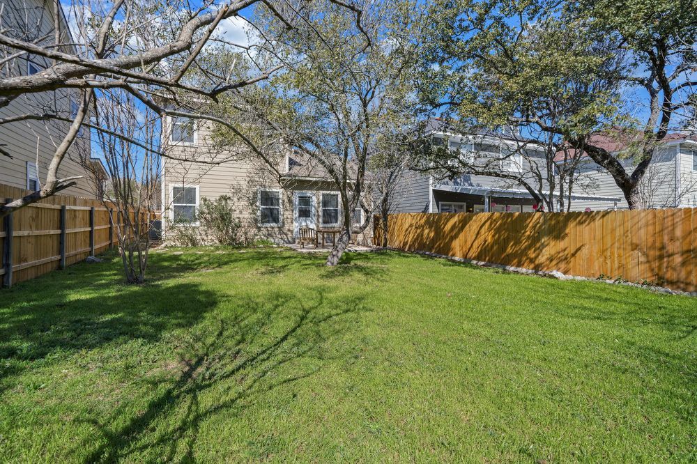 22223 Goldcrest Run, San Antonio TX 78260 property image