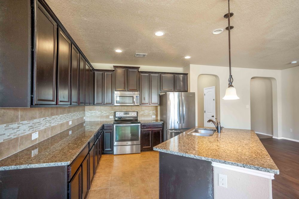 8611 Lantana Springs, Converse TX 78109 property image