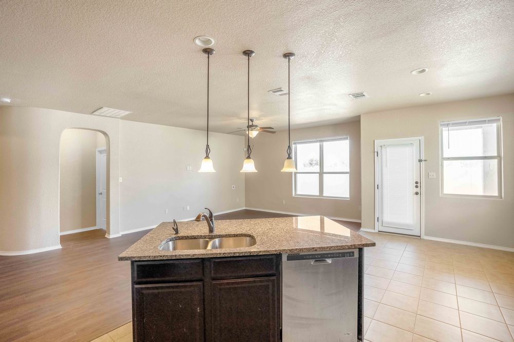8611 Lantana Springs, Converse TX 78109 property image